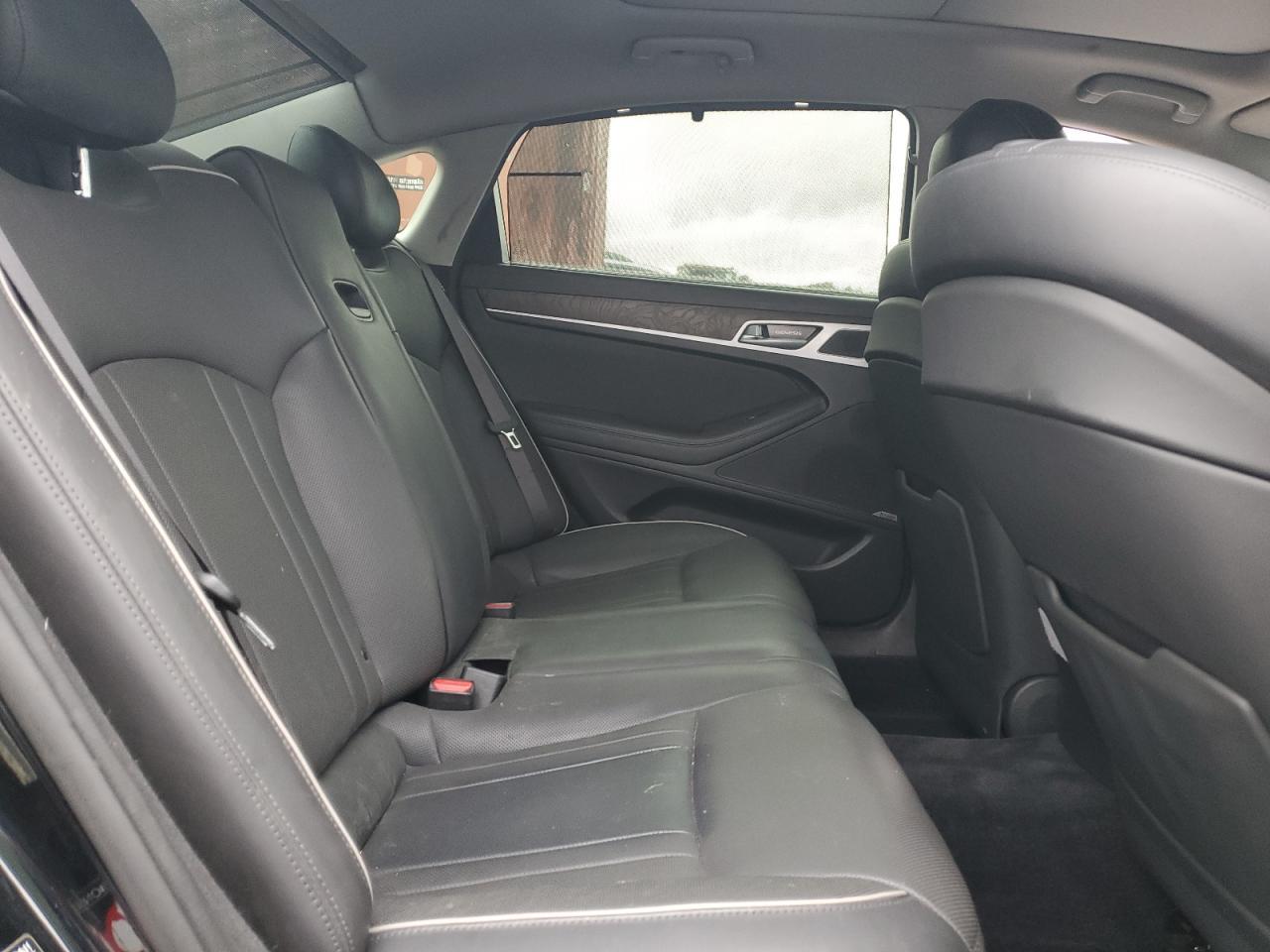 2015 HYUNDAI GENESIS