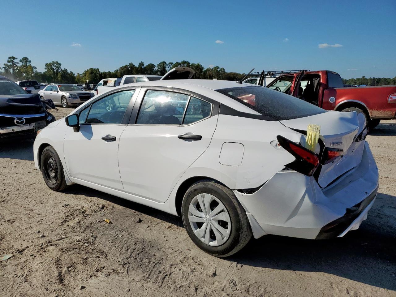 2024 NISSAN VERSA