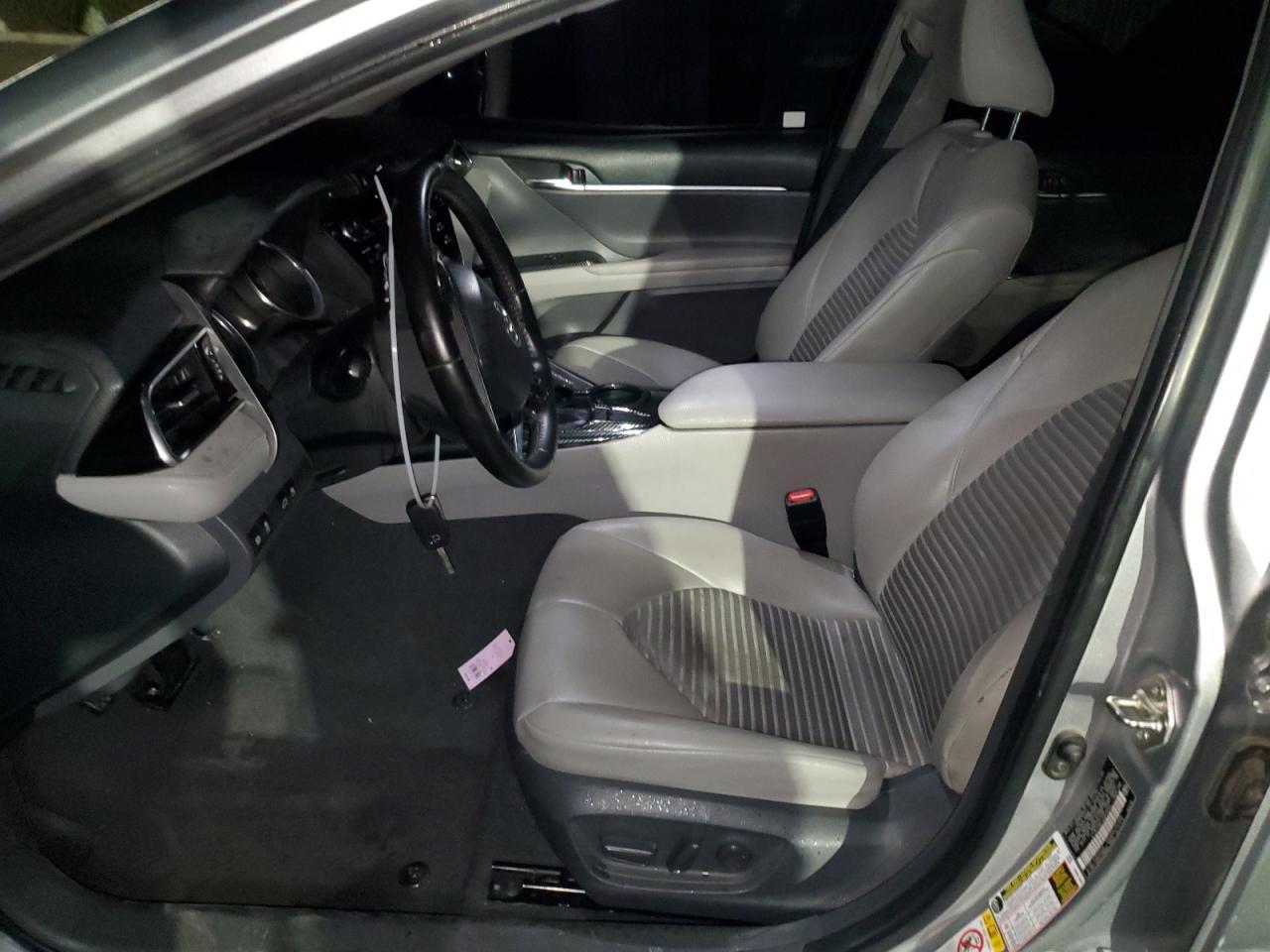 2018 TOYOTA CAMRY