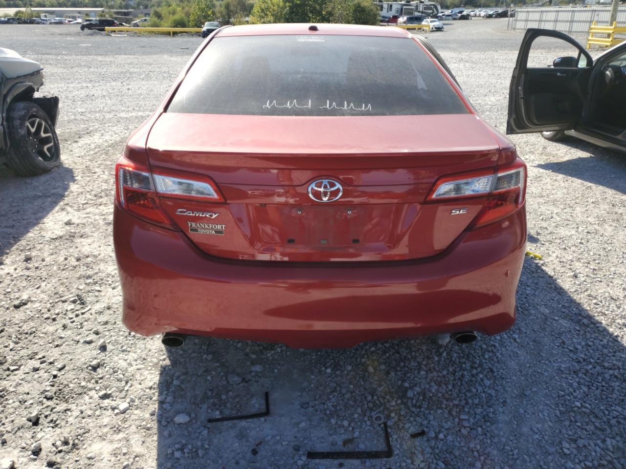 2014 TOYOTA CAMRY