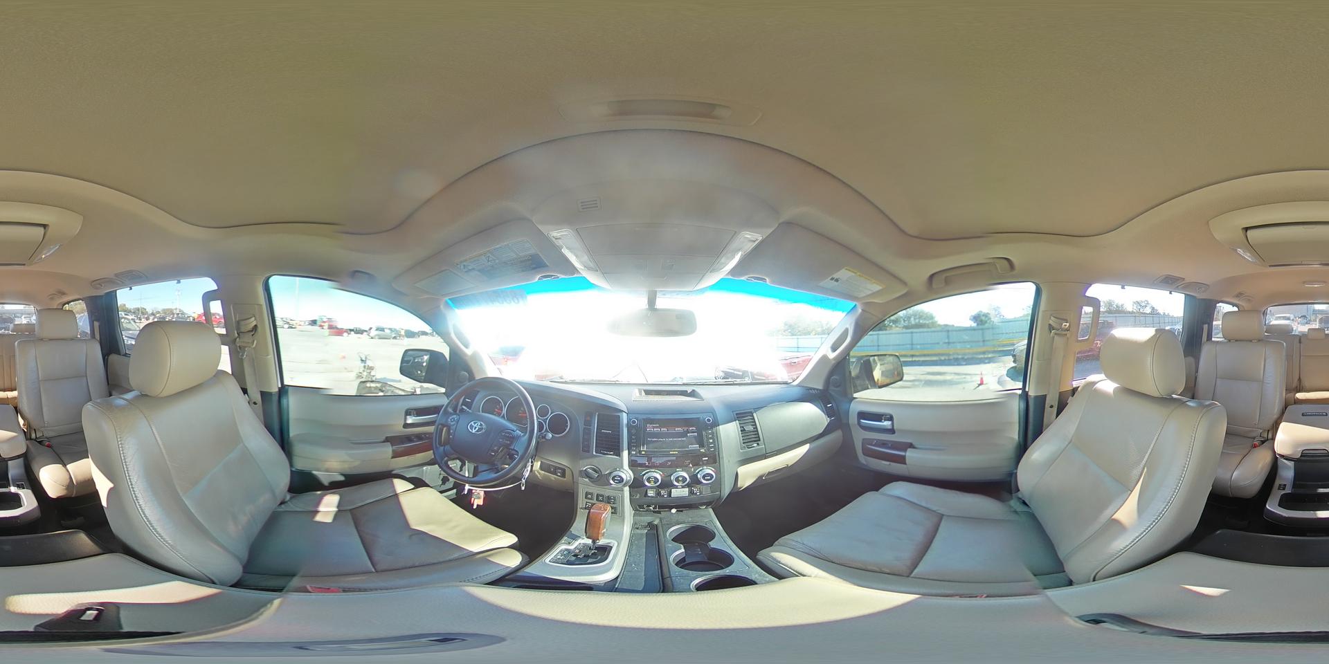 2012 TOYOTA Sequoia