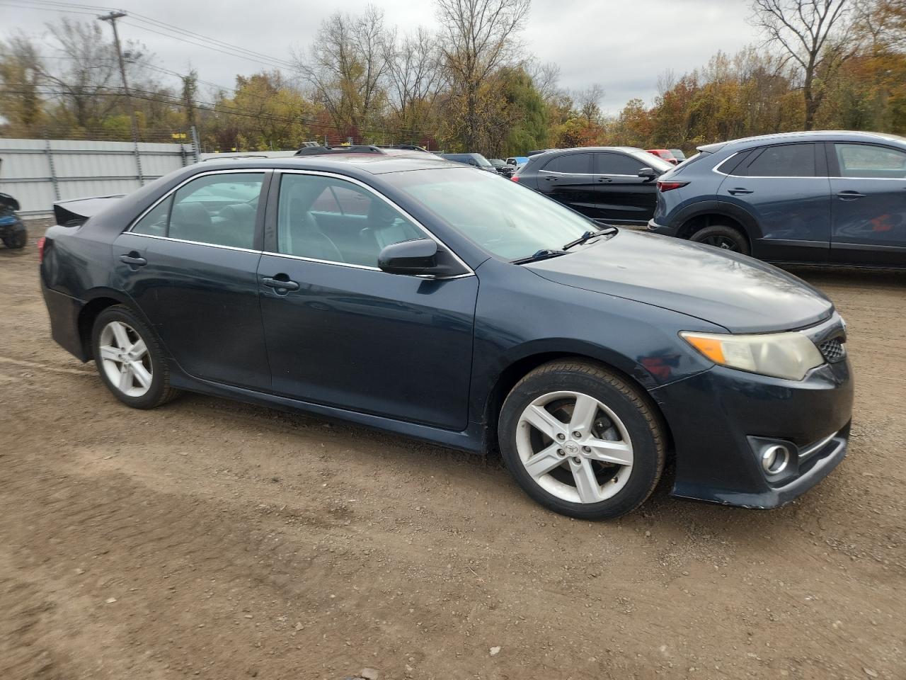 2013 TOYOTA CAMRY