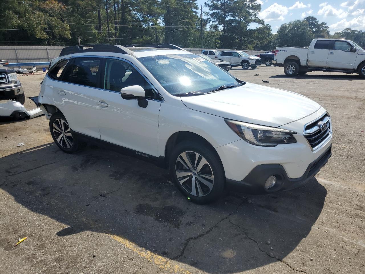 2019 SUBARU Outback