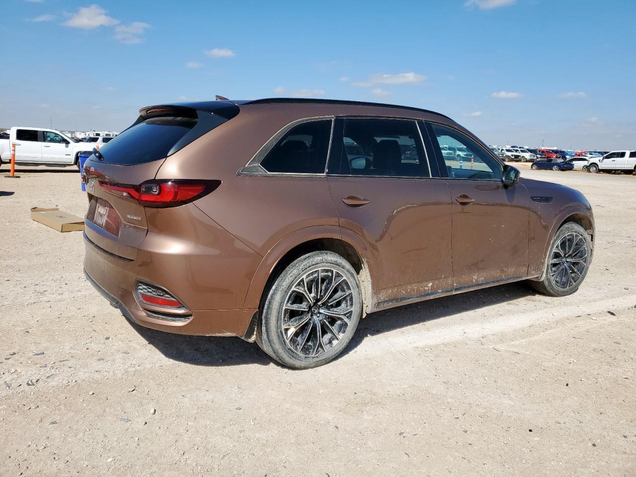 2025 MAZDA Cx-70