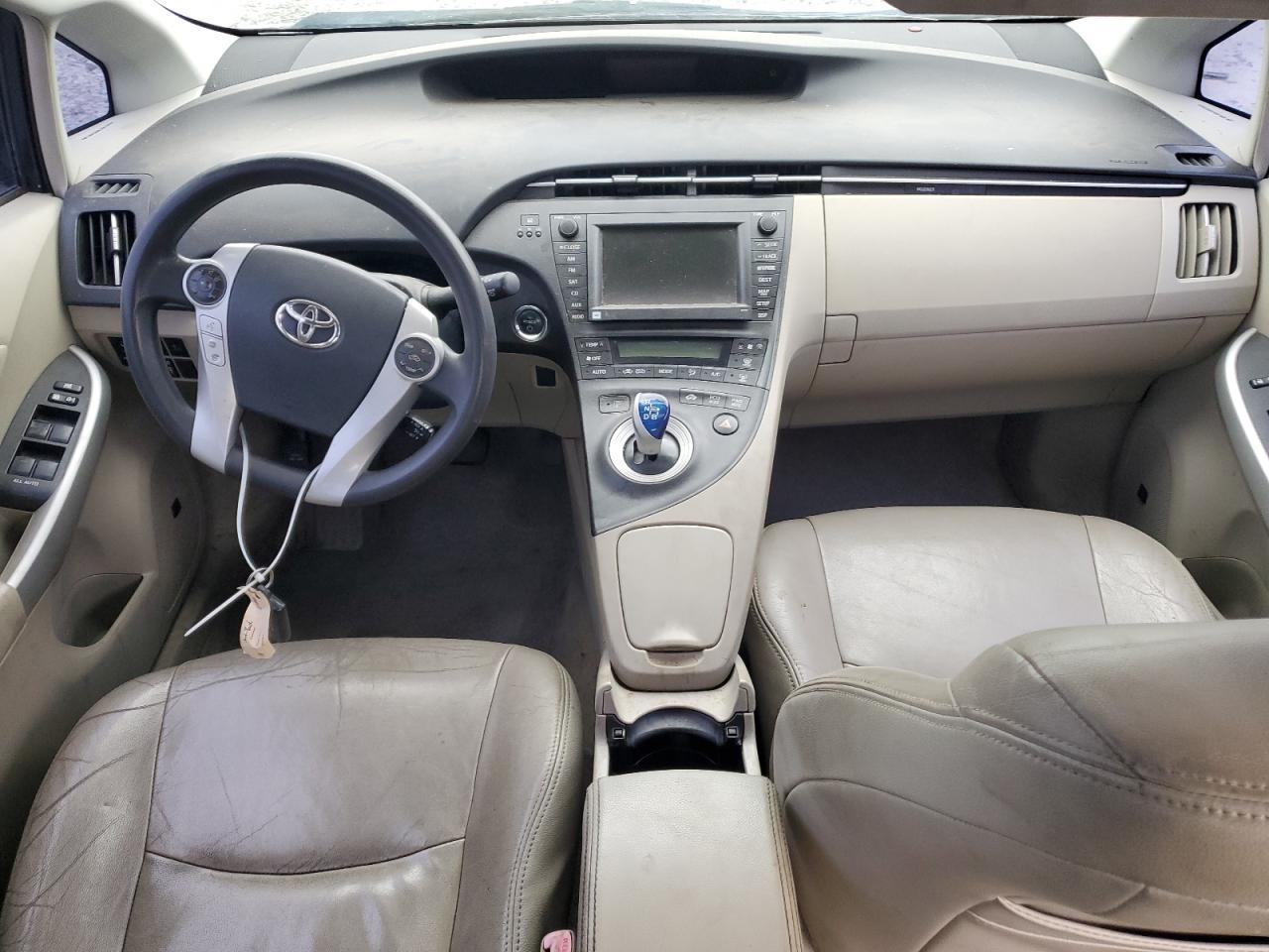 2011 TOYOTA PRIUS