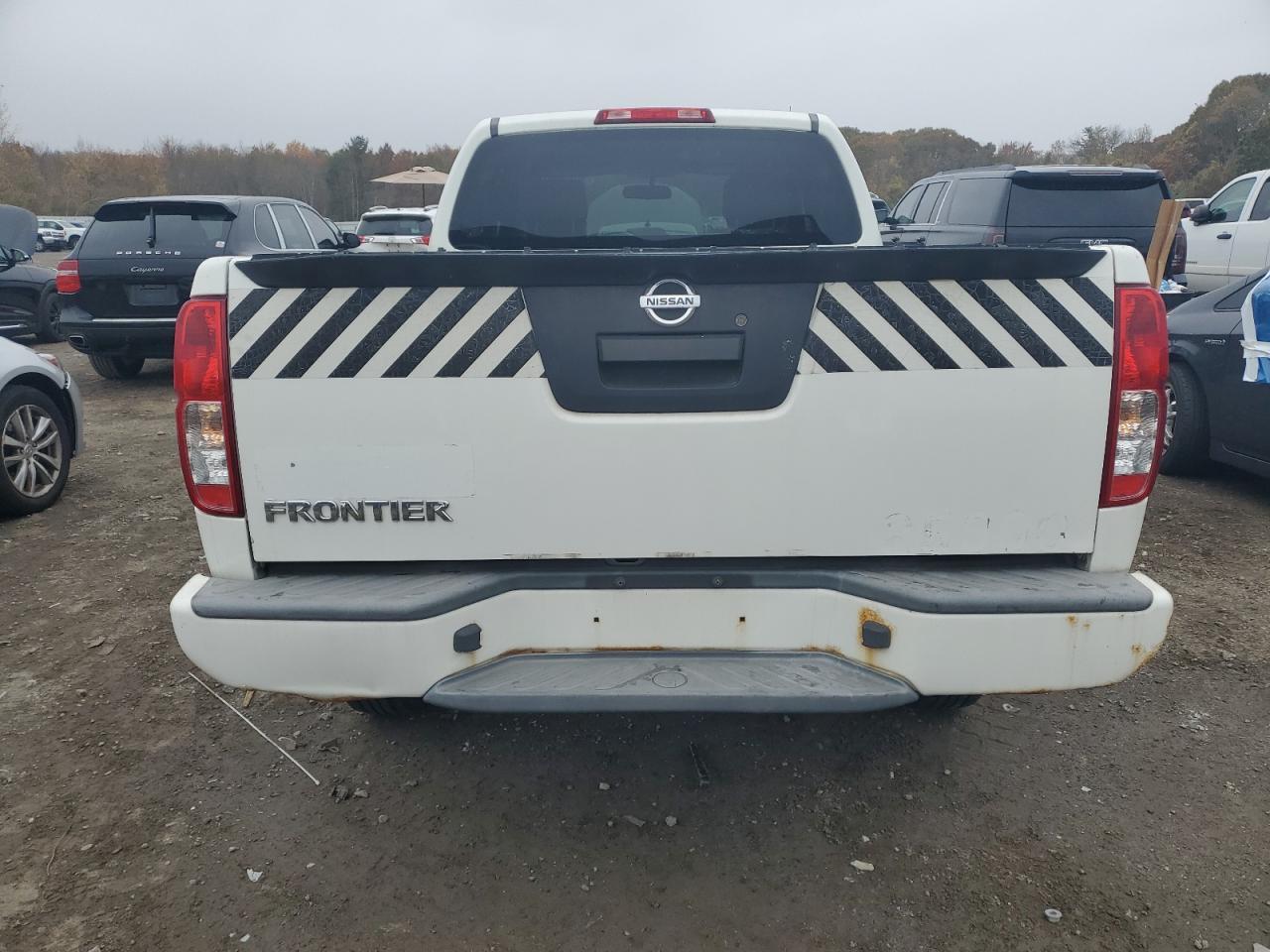 2017 NISSAN Frontier