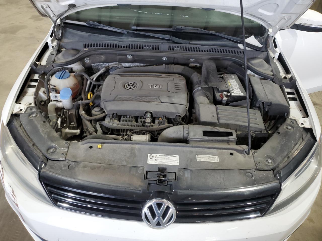 2014 VOLKSWAGEN JETTA