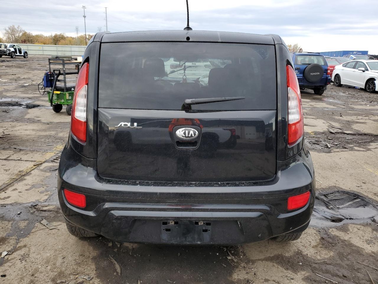 2013 KIA SOUL