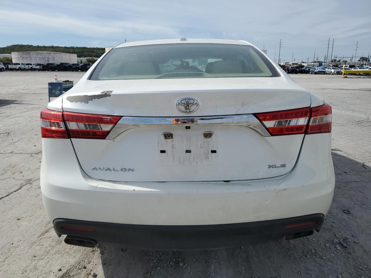 2014 TOYOTA Avalon