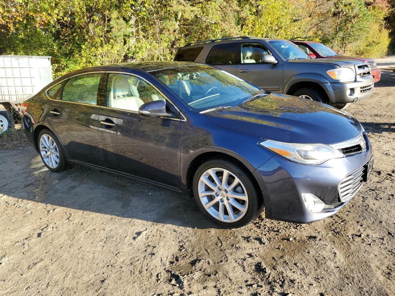 2014 TOYOTA Avalon