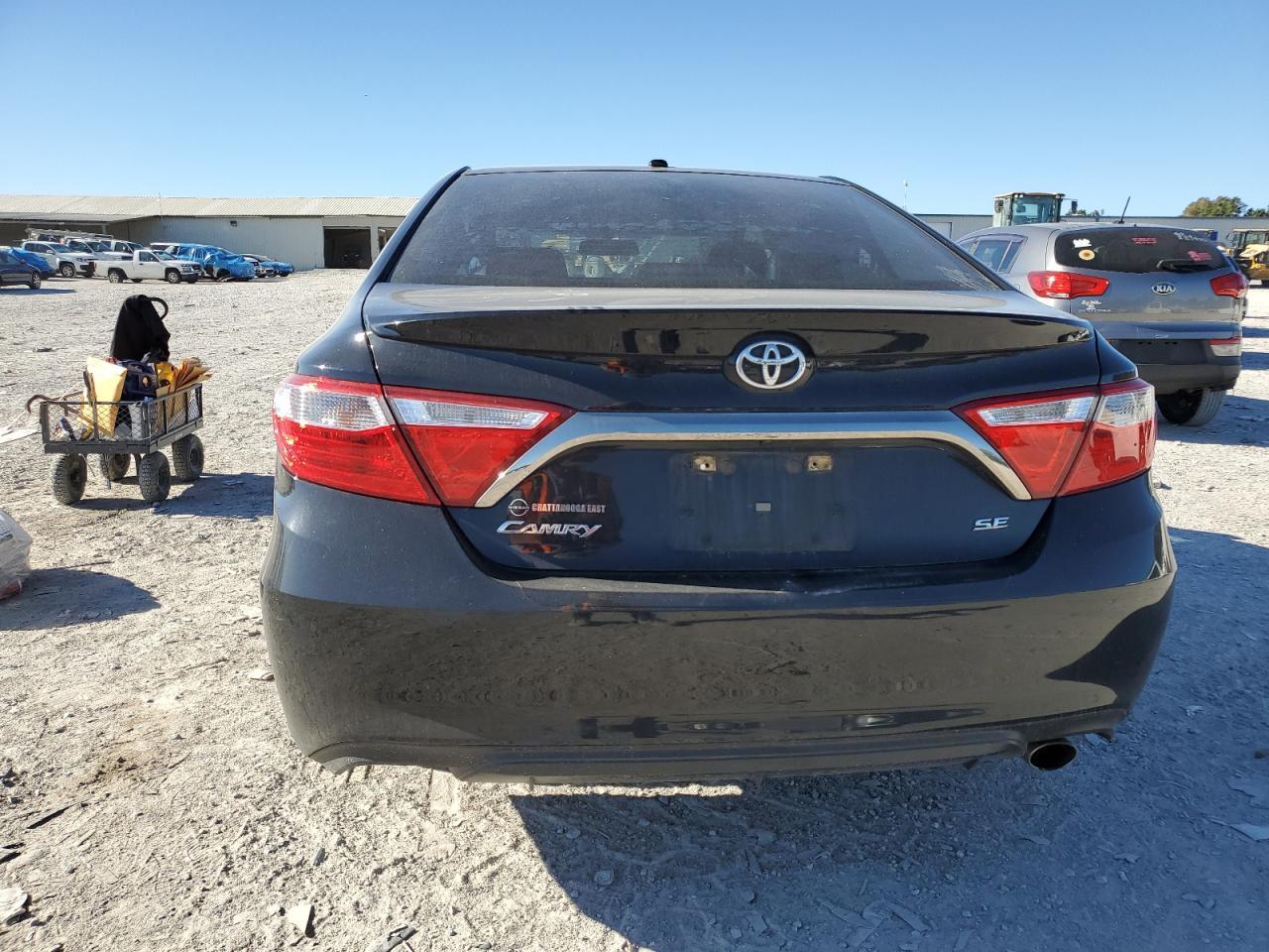 2016 TOYOTA CAMRY