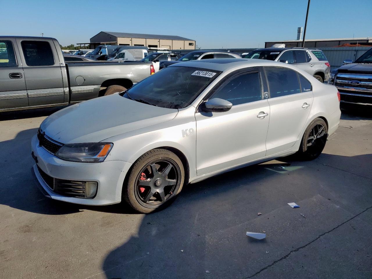 2012 VOLKSWAGEN JETTA
