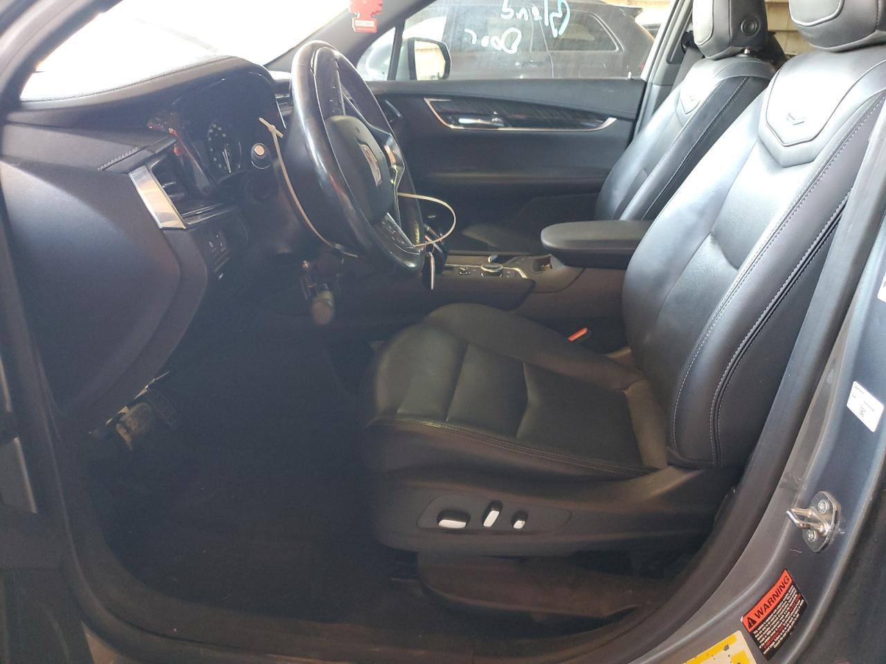 2022 CADILLAC XT6
