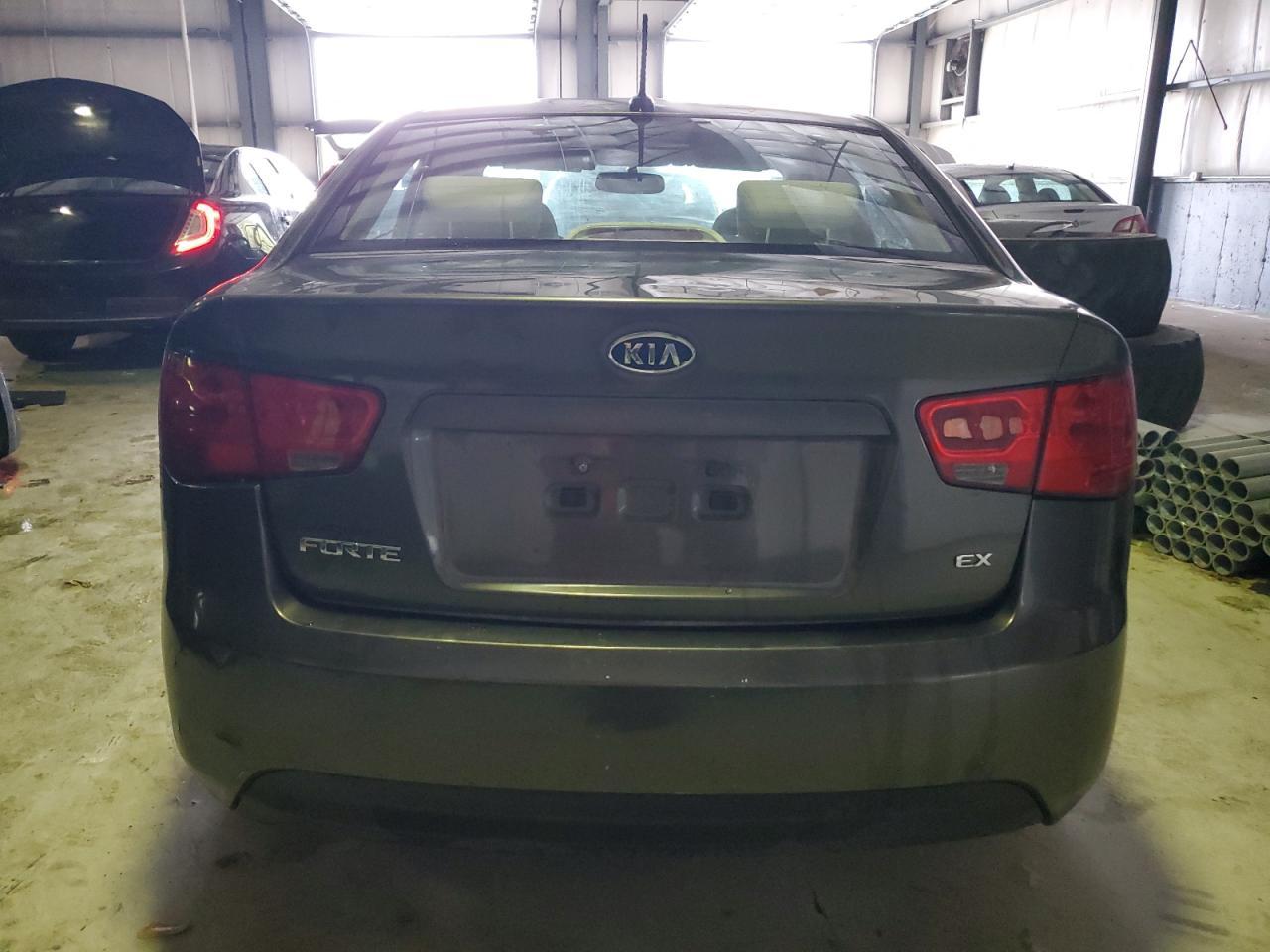2010 KIA FORTE
