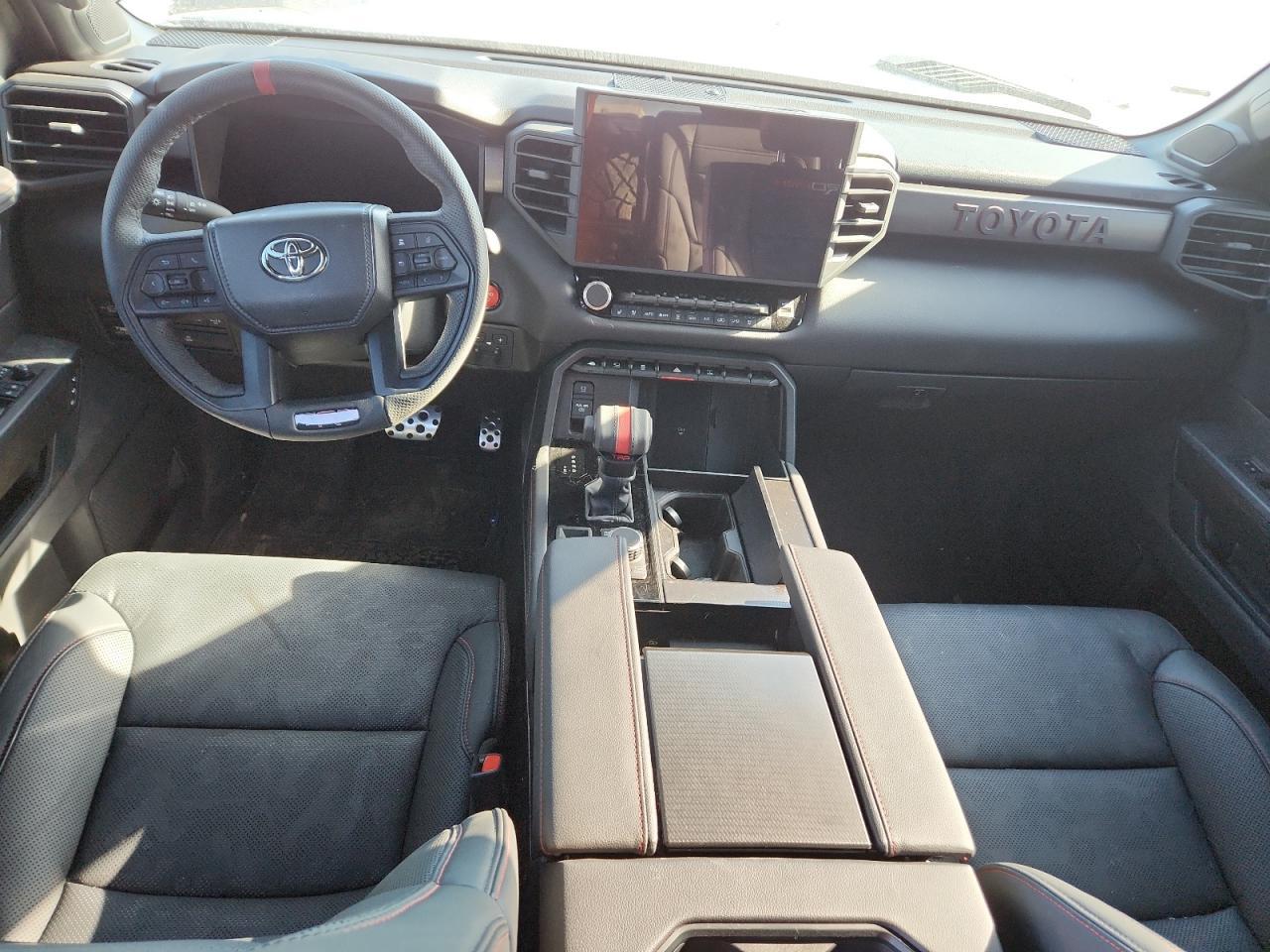 2025 TOYOTA Sequoia