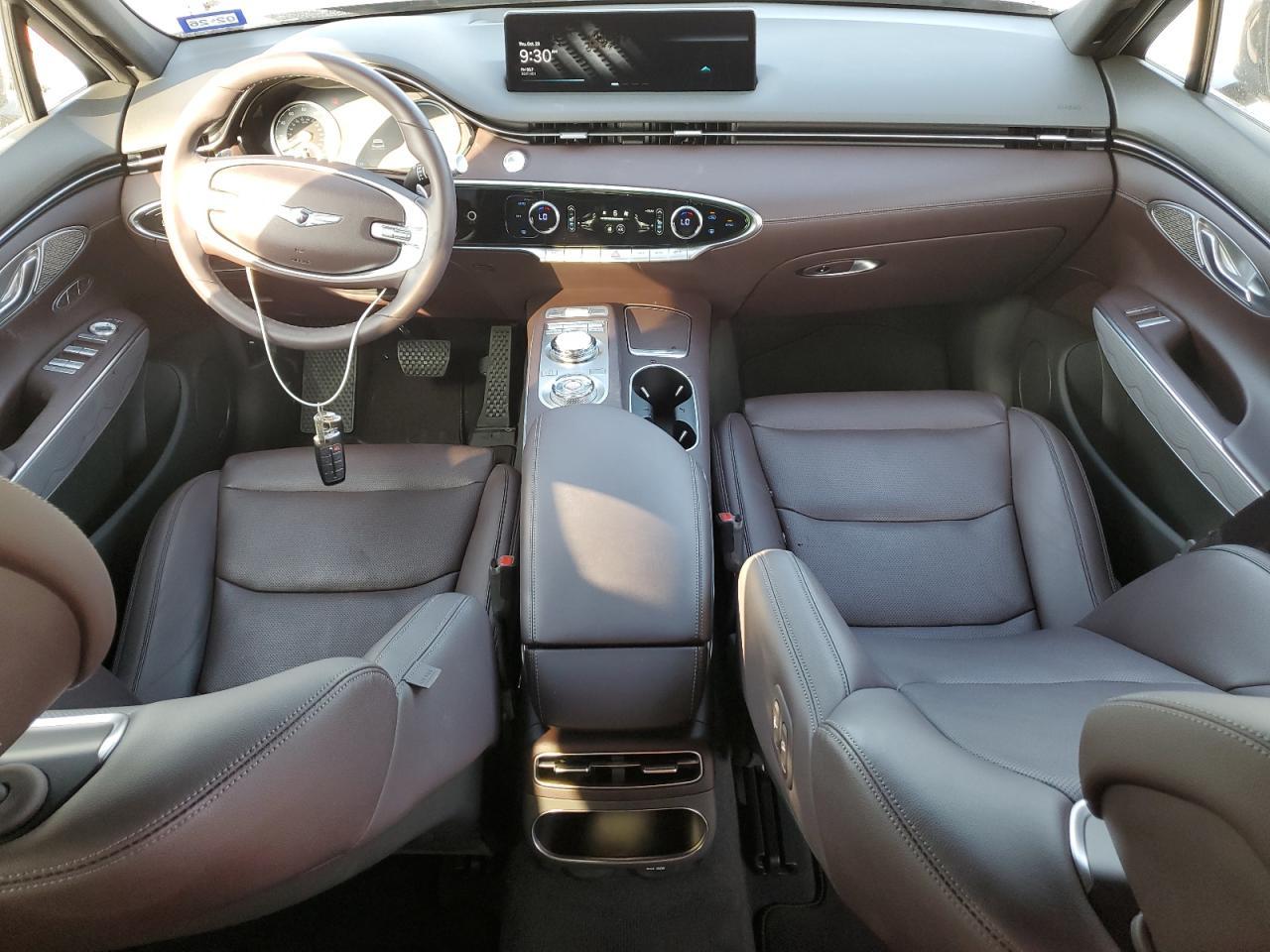 2022 GENESIS GV70