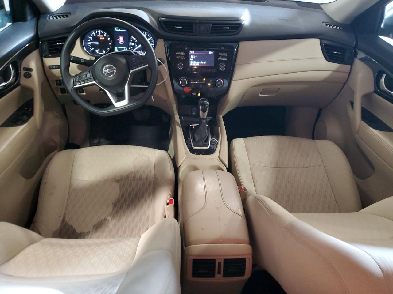 2017 NISSAN ROGUE