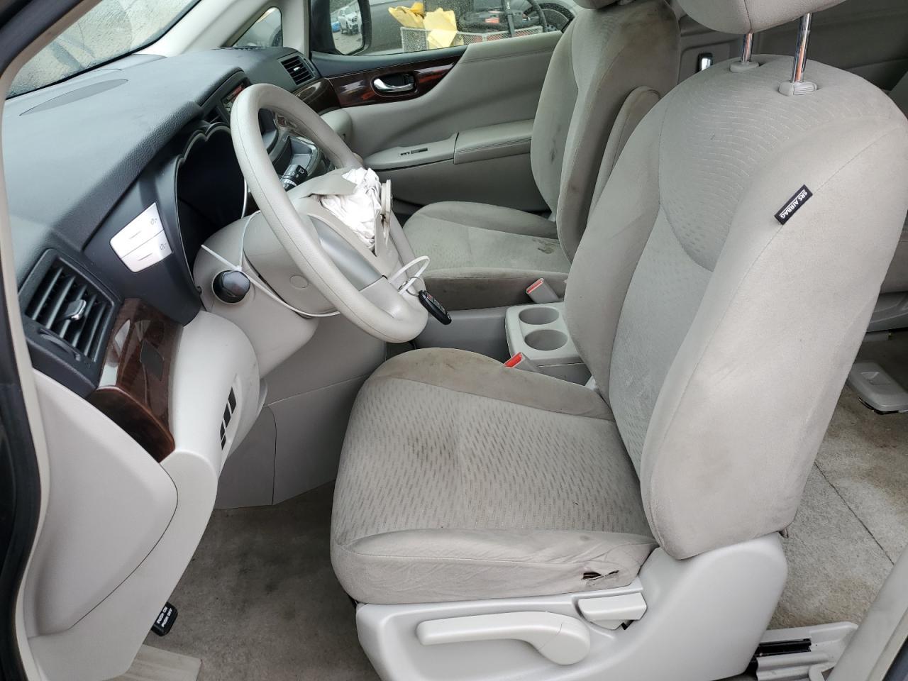 2016 NISSAN Quest