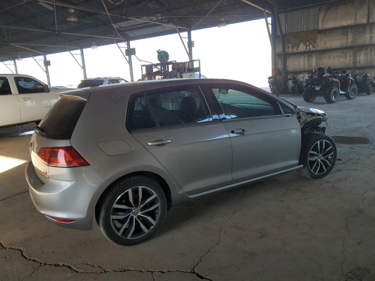 2016 VOLKSWAGEN GOLF