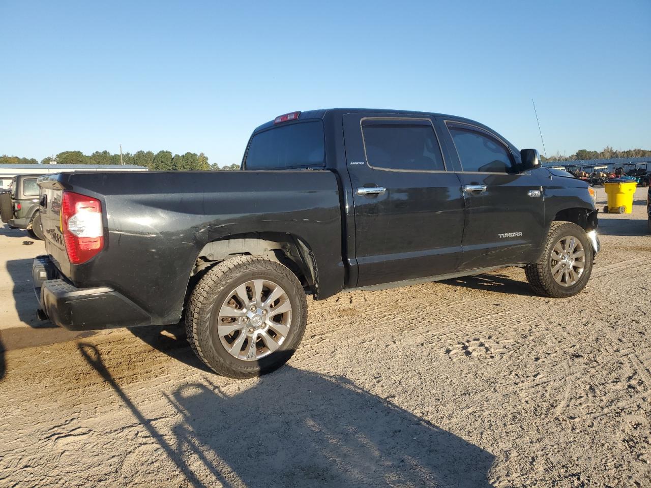 2017 TOYOTA TUNDRA