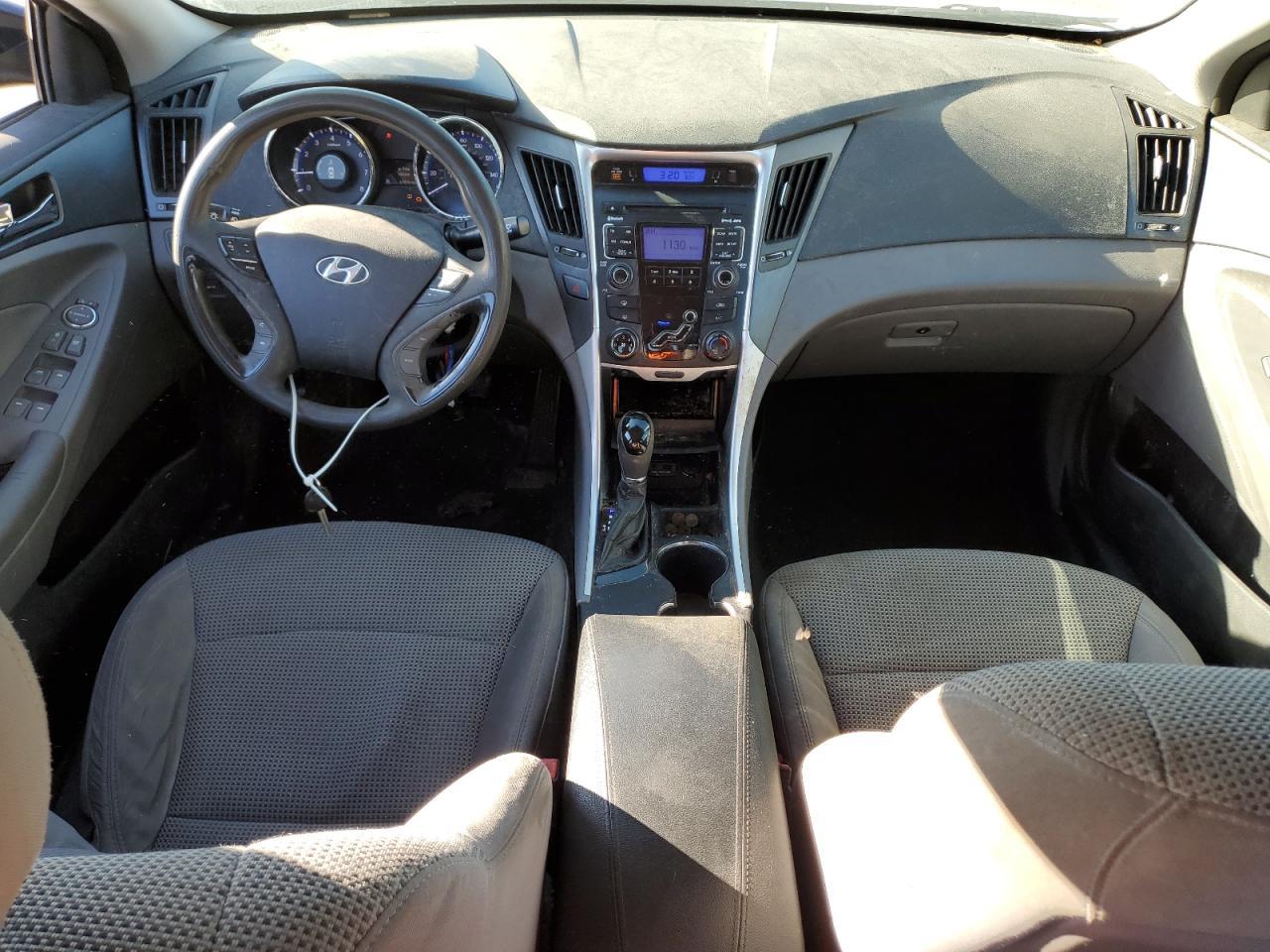 2011 HYUNDAI SONATA