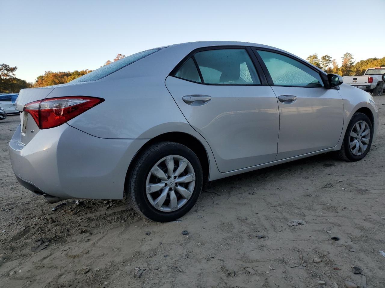 2016 TOYOTA COROLLA