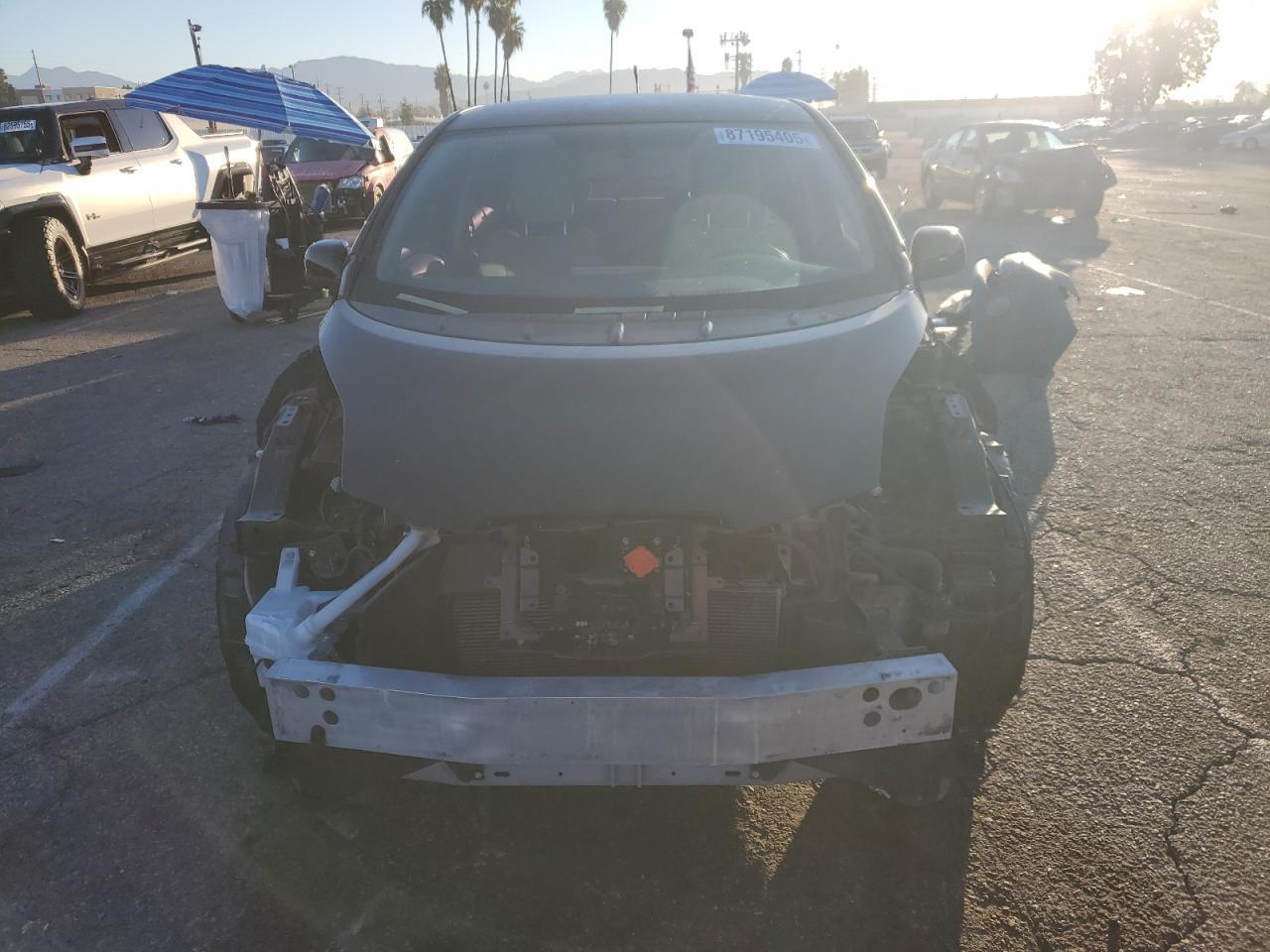 2011 NISSAN LEAF