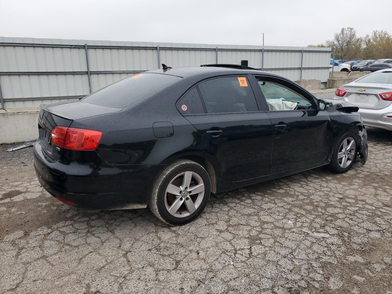 2011 VOLKSWAGEN JETTA