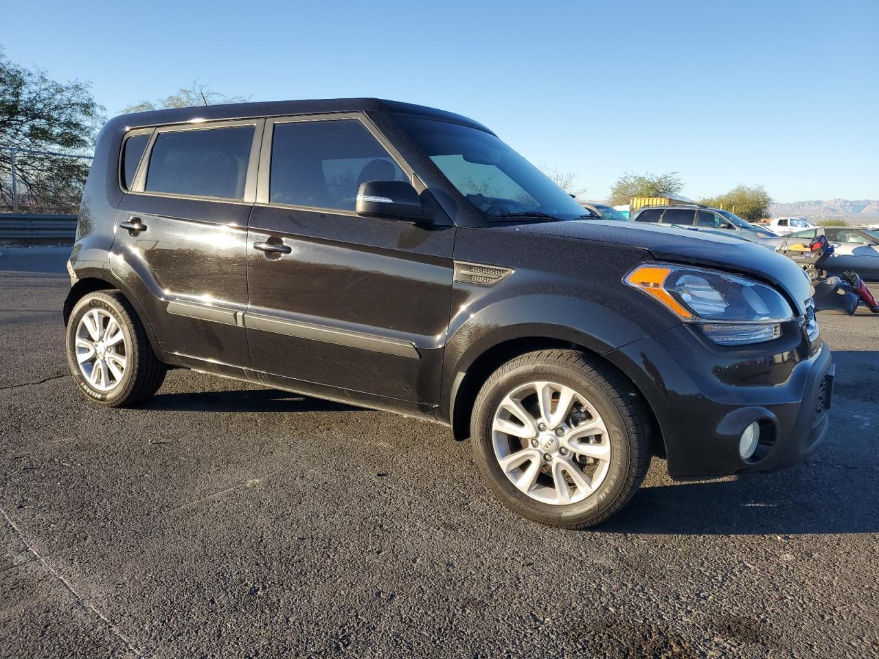 2013 KIA SOUL