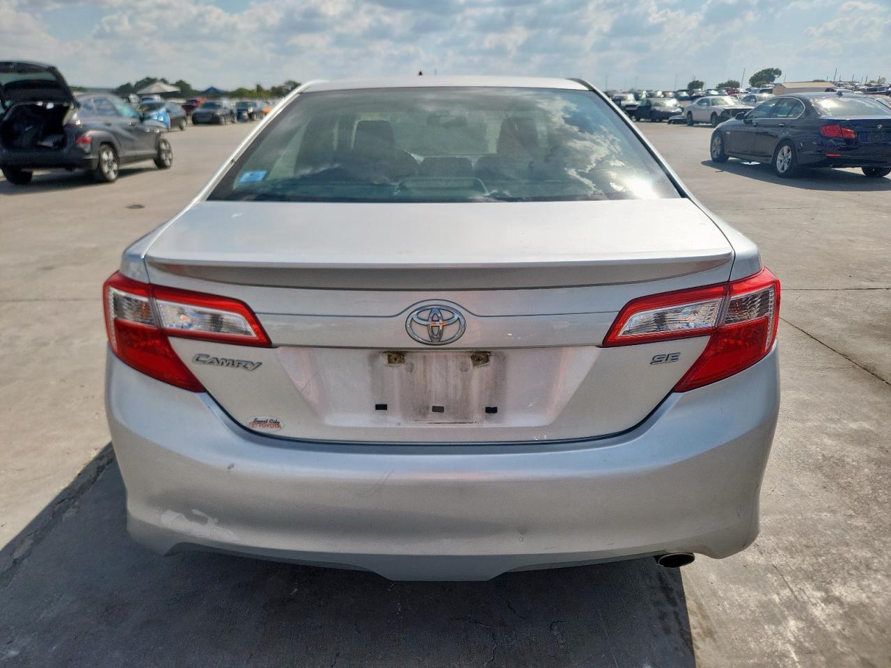 2012 TOYOTA CAMRY