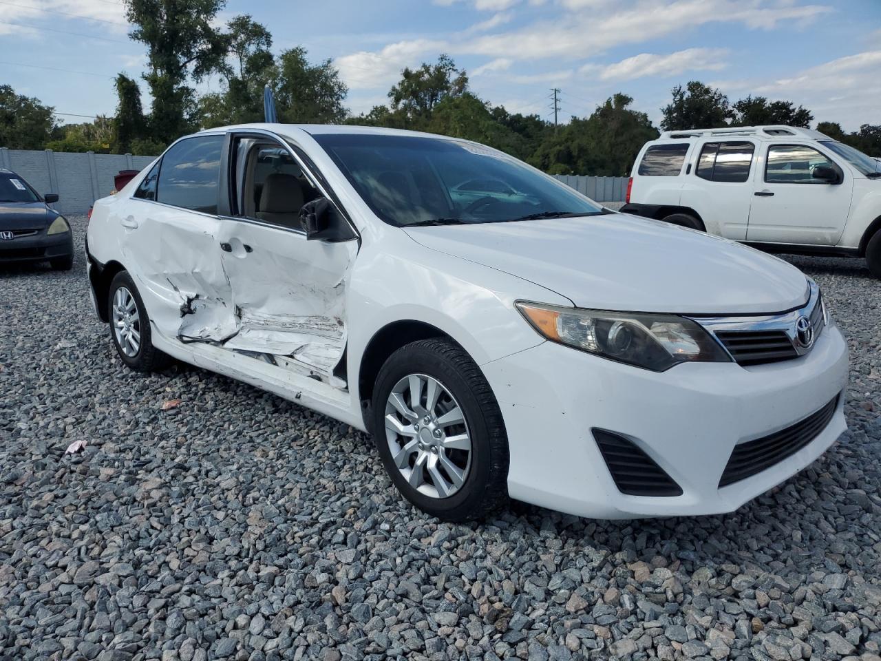 2013 TOYOTA CAMRY