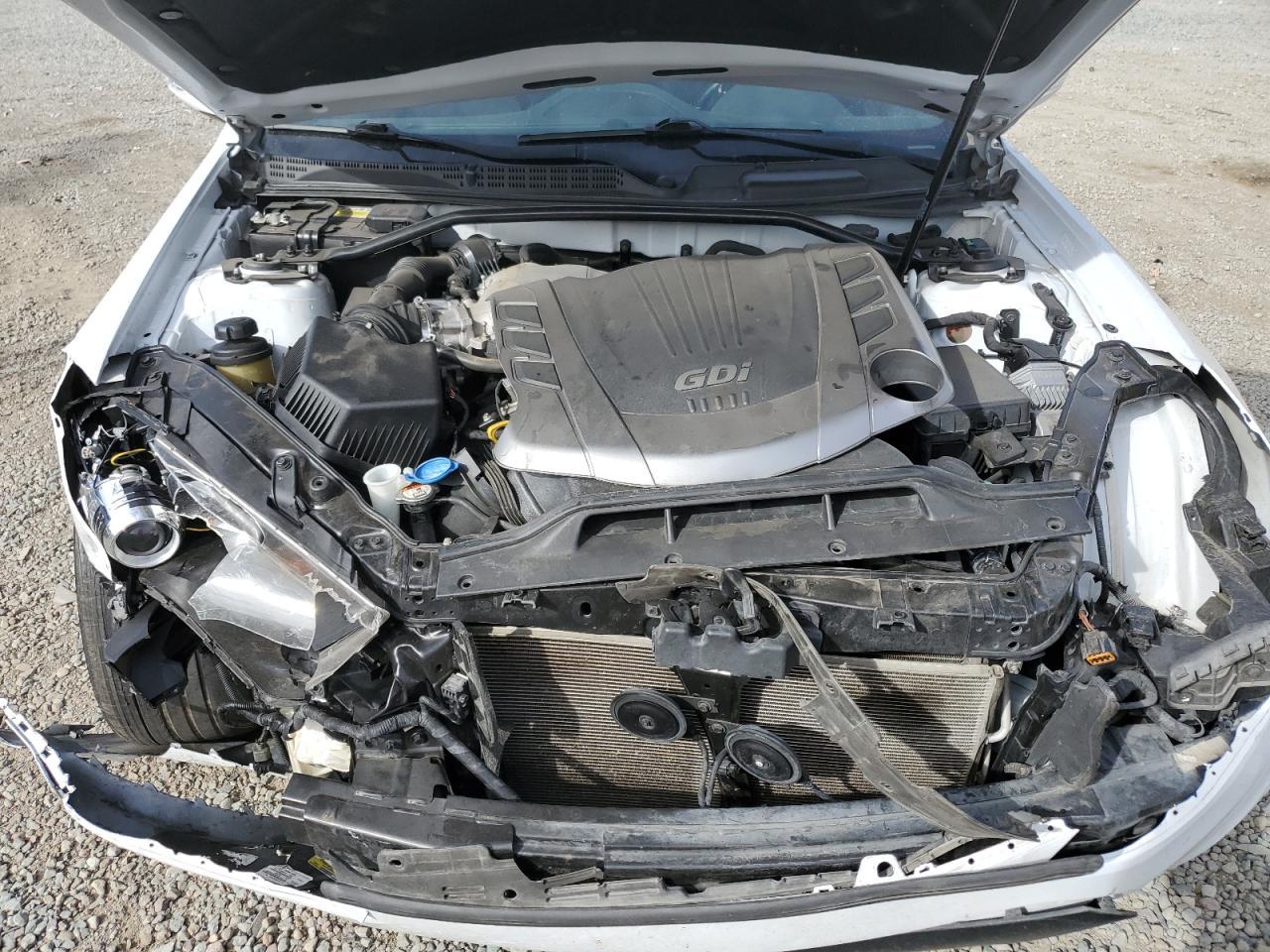 2015 HYUNDAI GENESIS