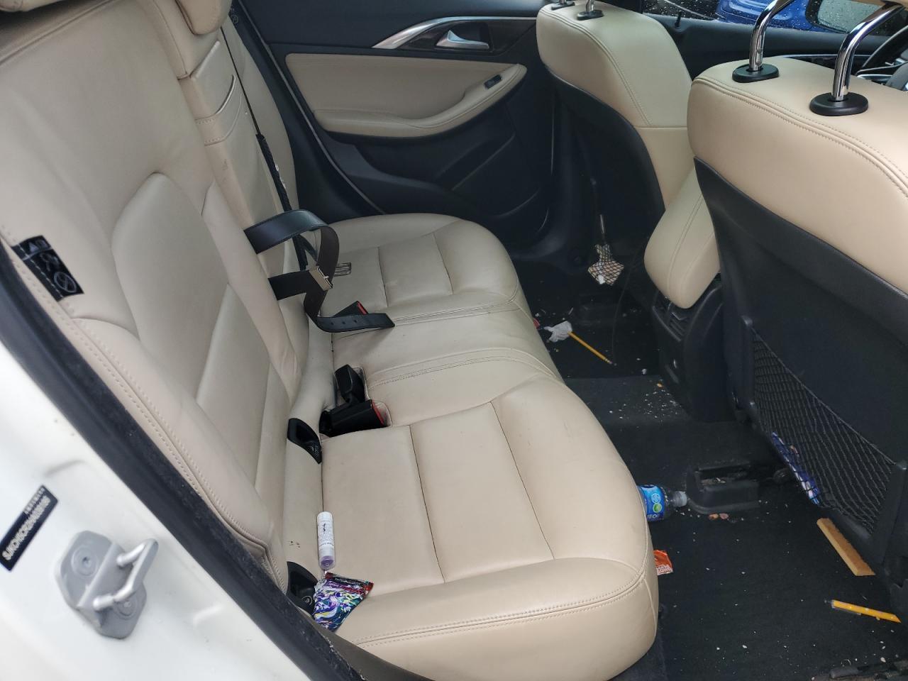 2017 INFINITI QX30