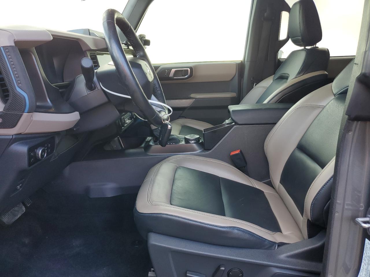 2023 FORD Bronco