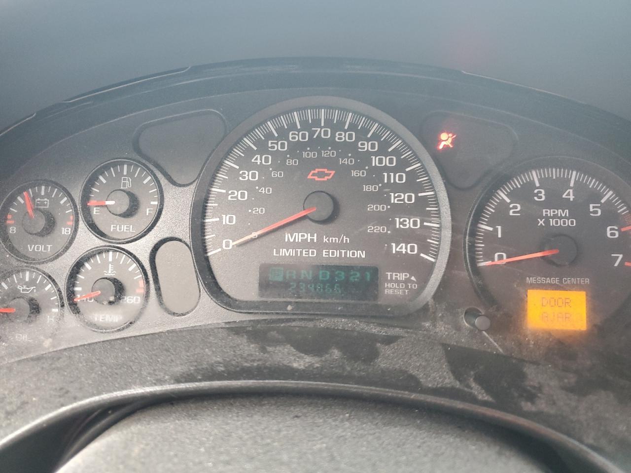 2003 CHEVROLET Monte Carlo