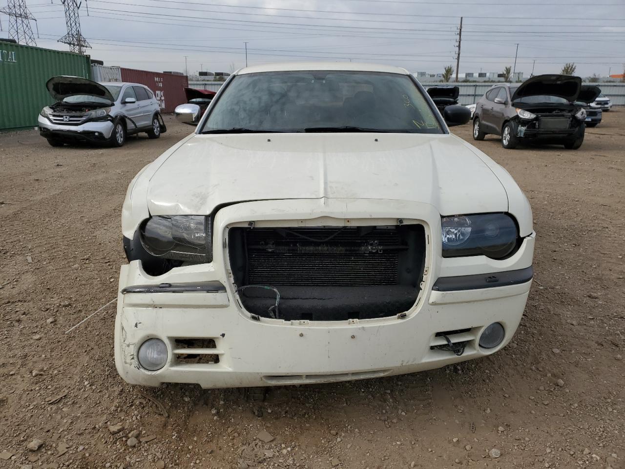 2005 CHRYSLER 300