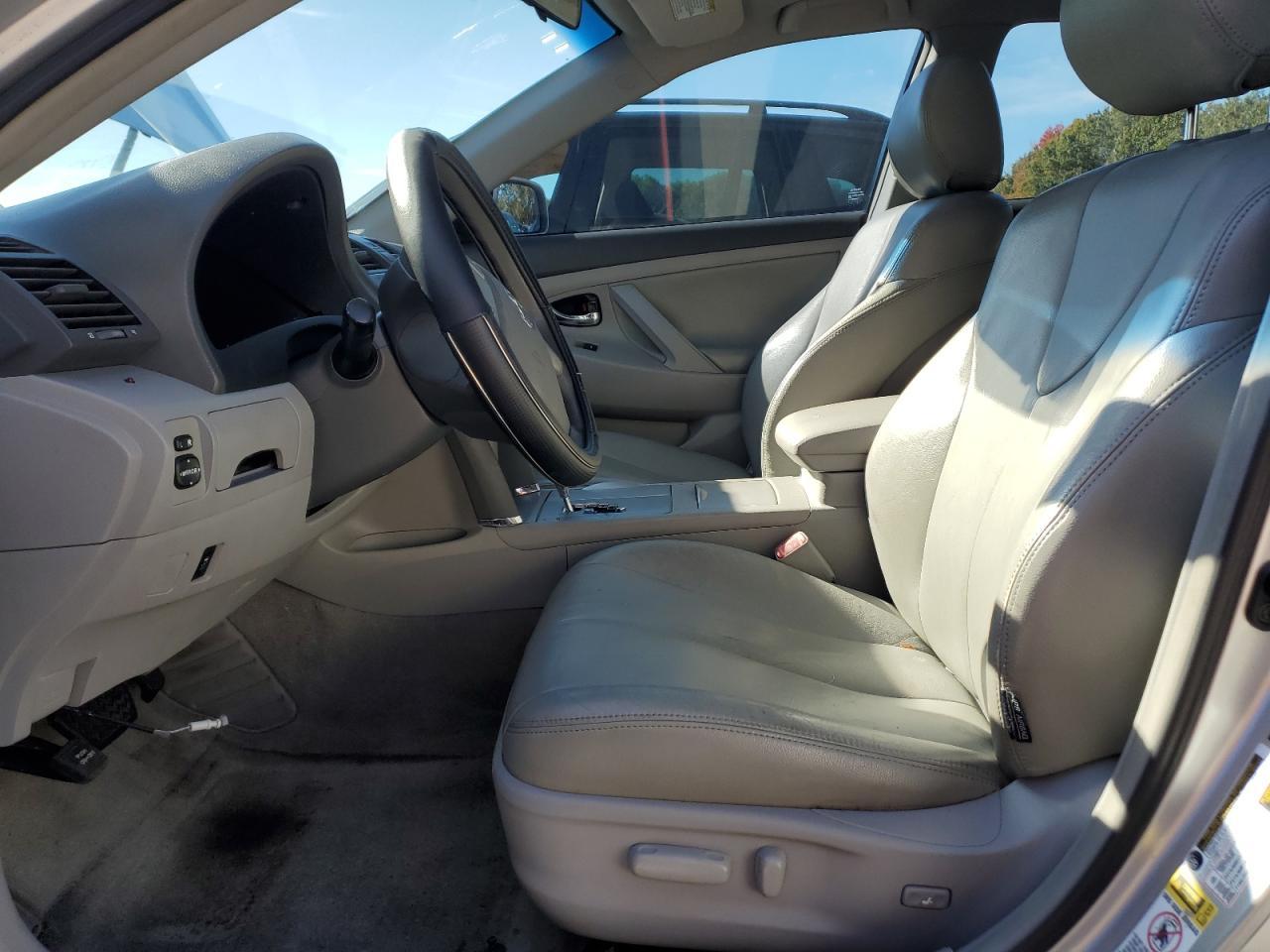 2010 TOYOTA CAMRY