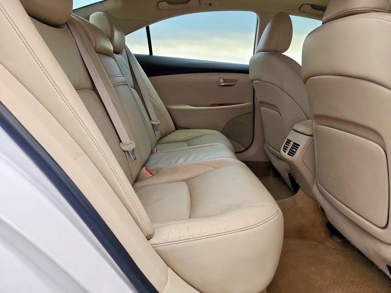 2010 LEXUS ES 350