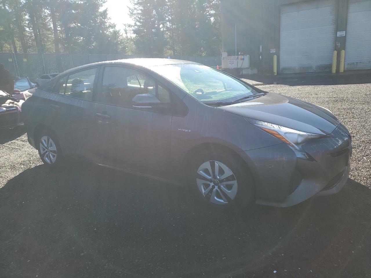2017 TOYOTA PRIUS