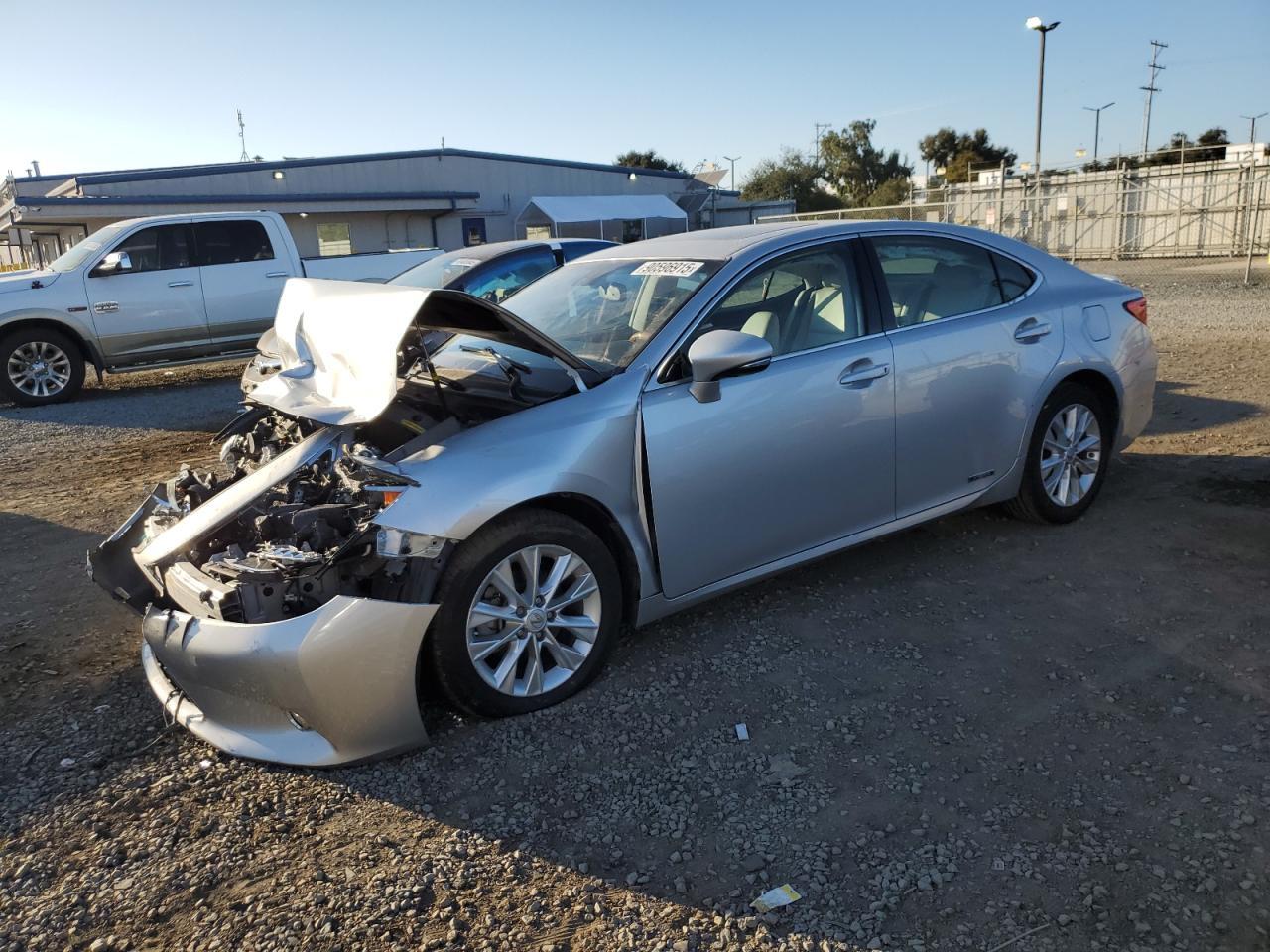2013 LEXUS ES 300H