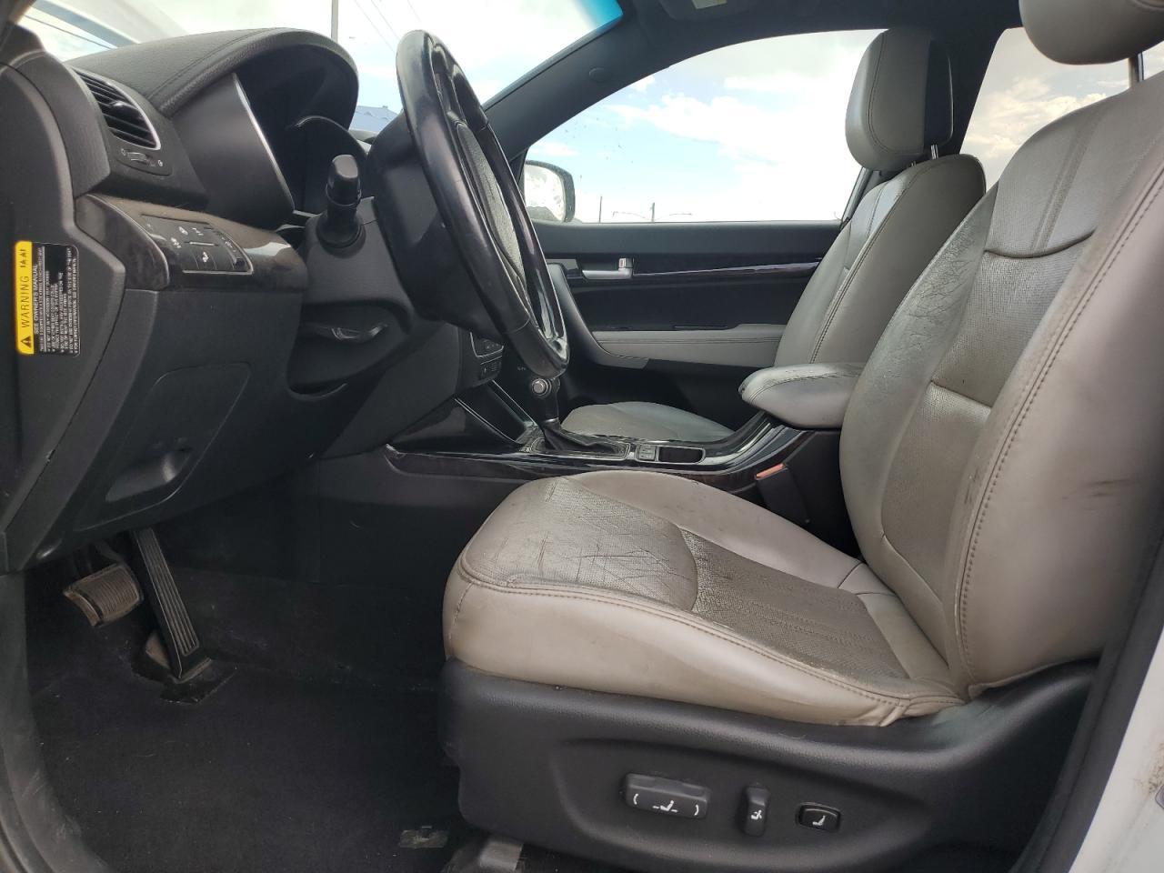 2014 KIA SORENTO