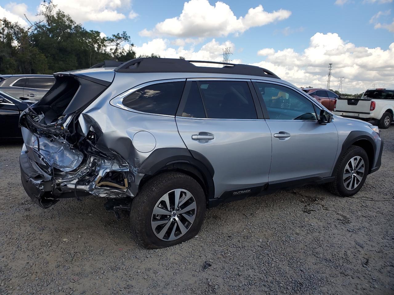 2025 SUBARU Outback