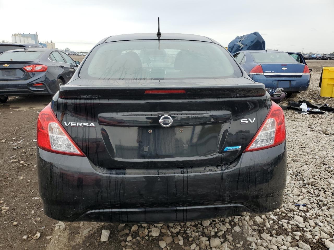 2016 NISSAN VERSA