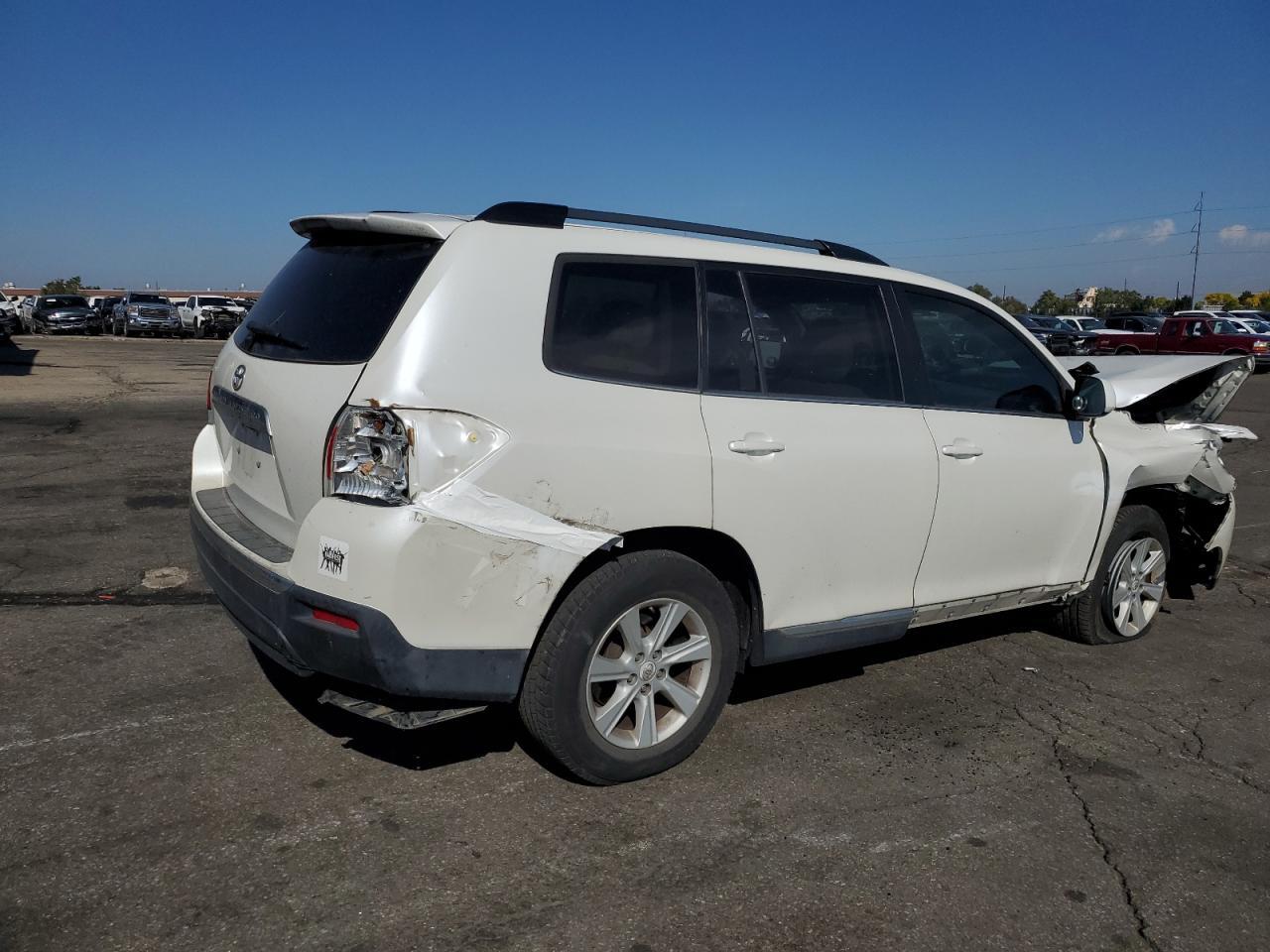 2013 TOYOTA HIGHLANDER