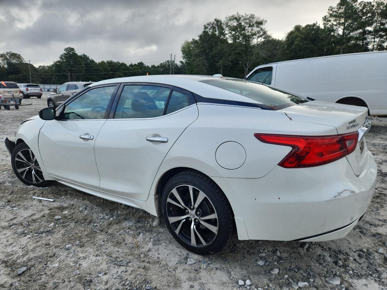 2017 NISSAN Maxima