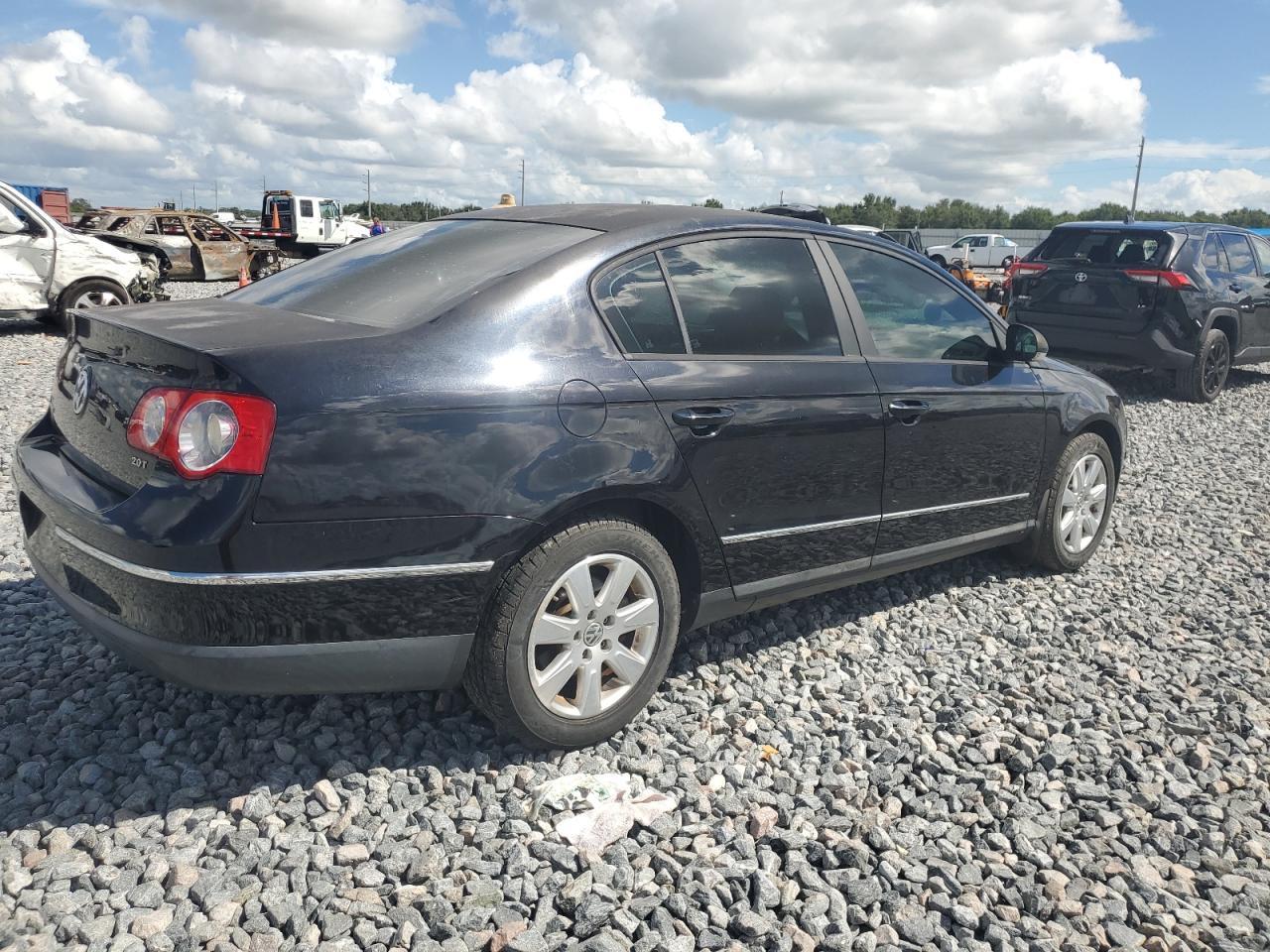 2007 VOLKSWAGEN Passat