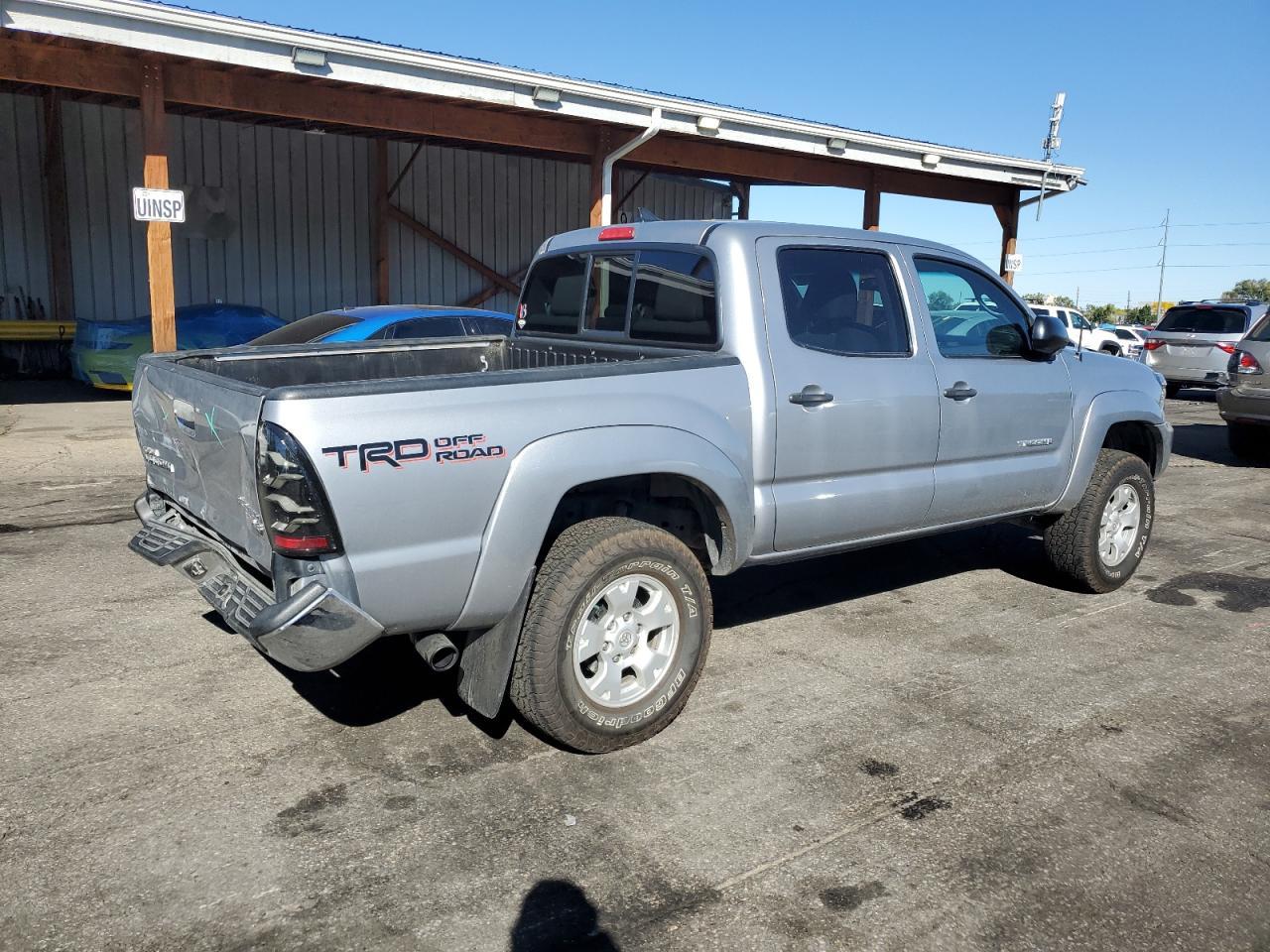 2015 TOYOTA TACOMA