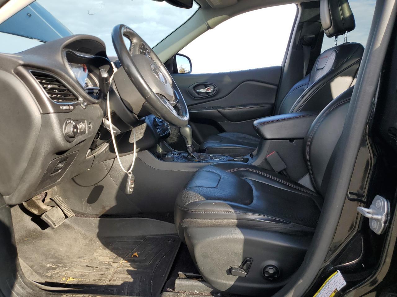2019 JEEP CHEROKEE