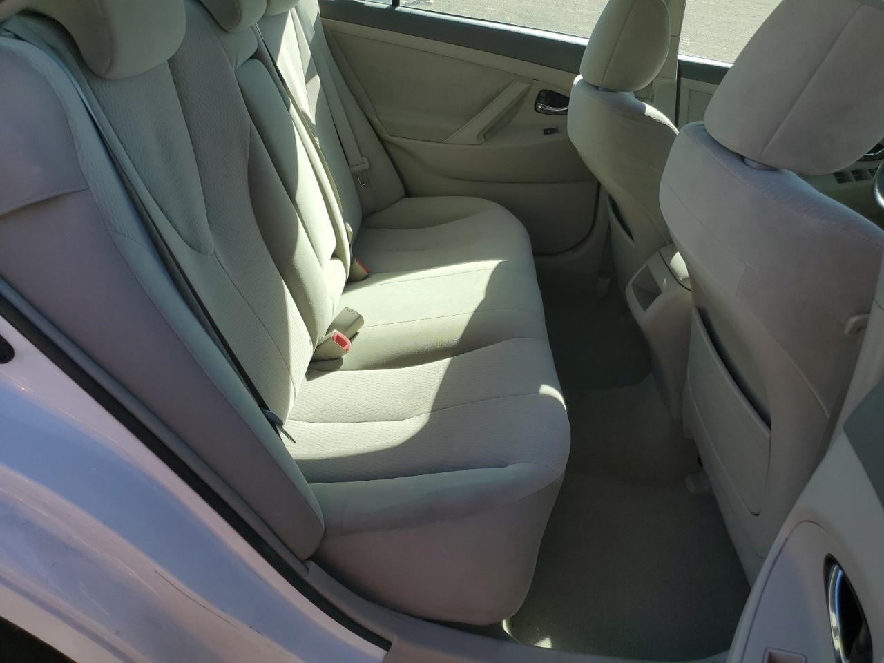 2011 TOYOTA CAMRY