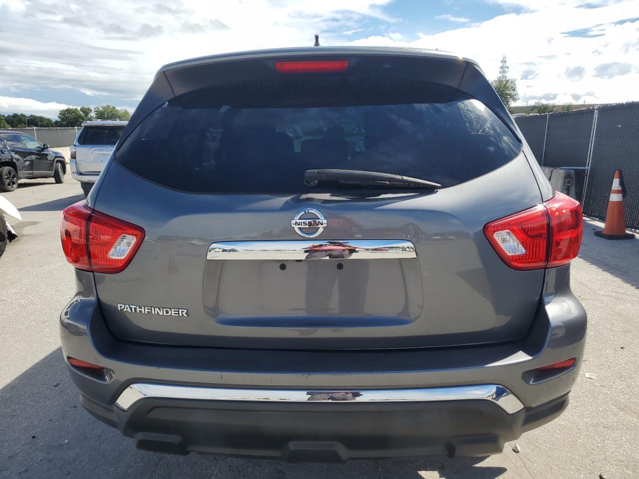 2017 NISSAN PATHFINDER